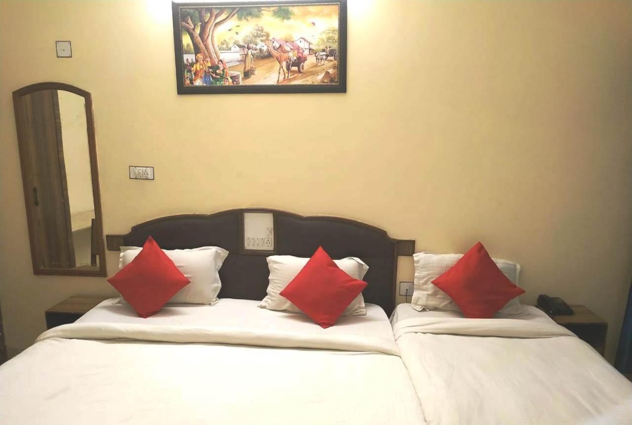Hotel Vinayakam Udaipur Dış mekan fotoğraf